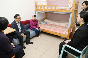 践行初心传递关怀，温暖相伴共迎新春——华安保险开展2026年春节“温暖行动”