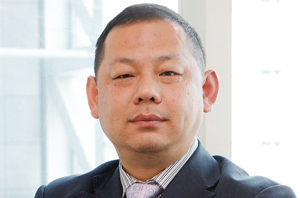 宝塔山下悟初心 延河水畔砺担当